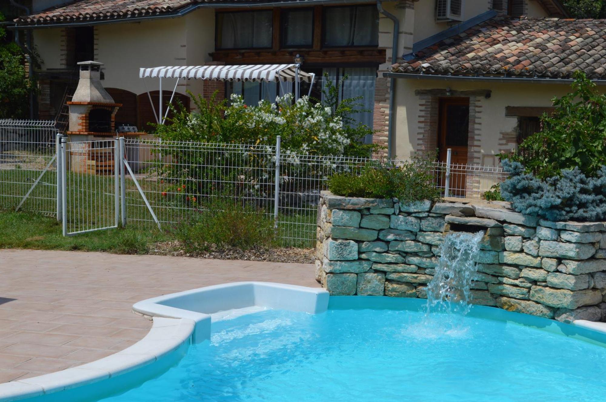 Gite Bois Et Senteurs Lafrancaise Bagian luar foto